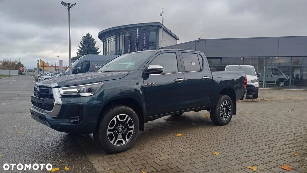 Toyota Hilux - 1