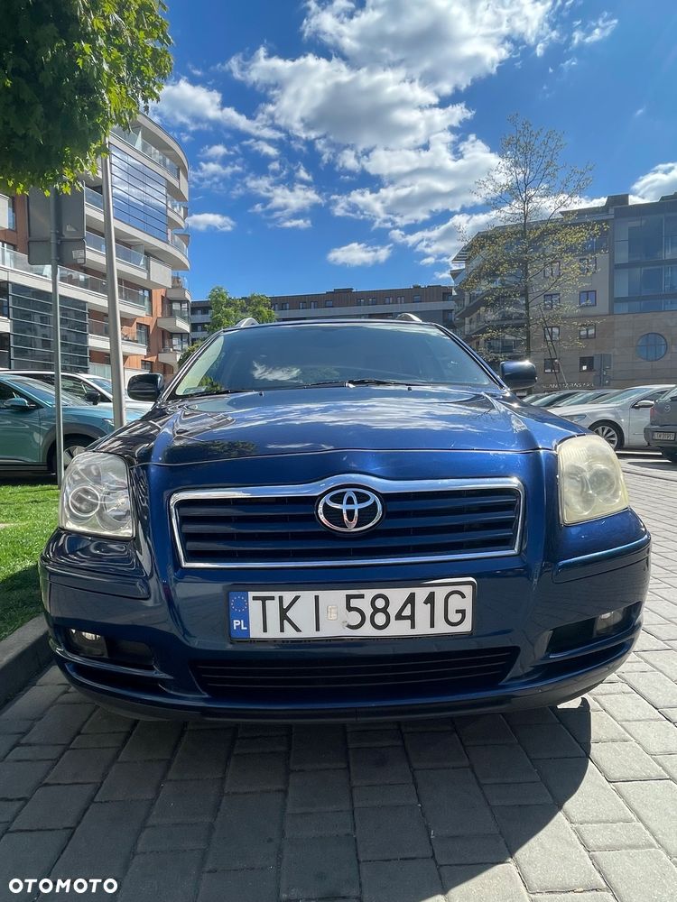 Toyota Avensis 2.0 VVT-i High - 7