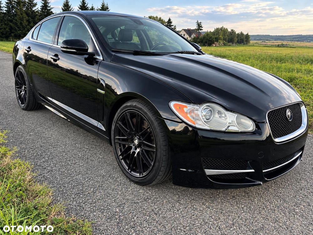 Jaguar XF 3.0 V6 S - 1
