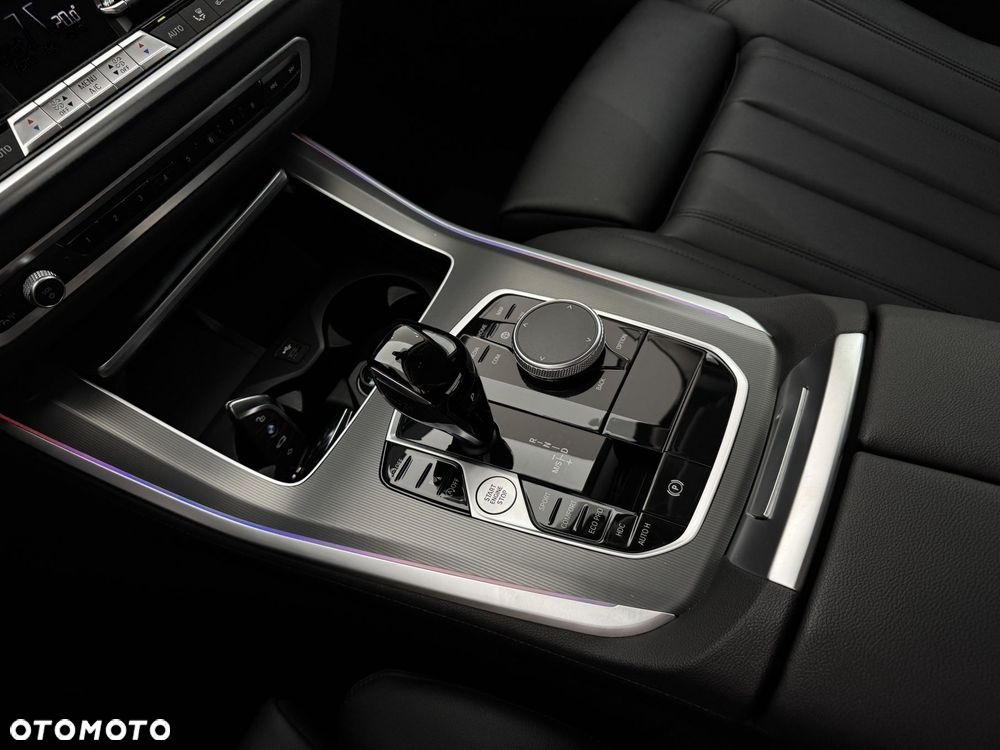 BMW X5 xDrive25d - 27