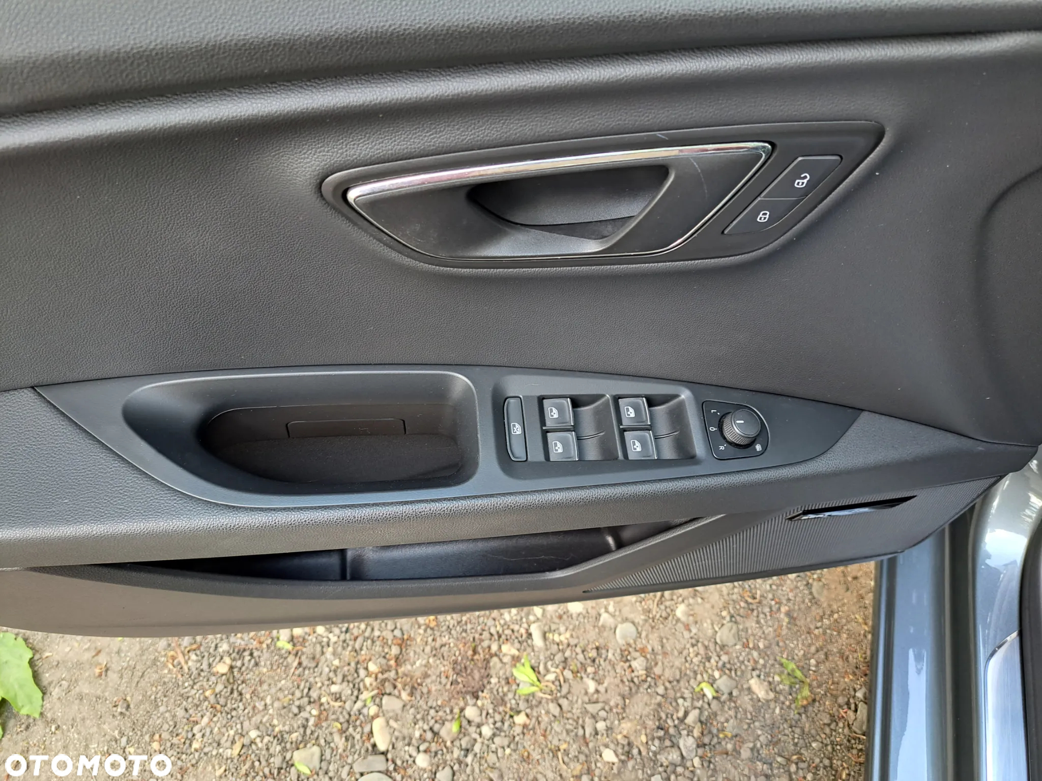 Seat Leon 2.0 TDI DPF FR Black Matt Edition - 12