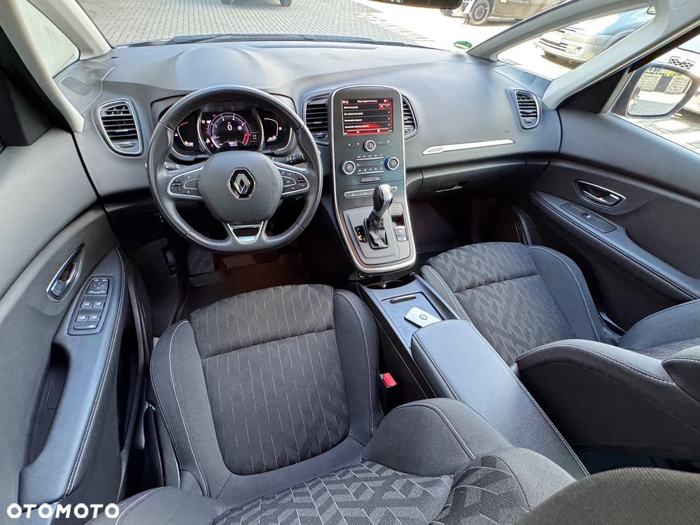 Renault Scenic - 24