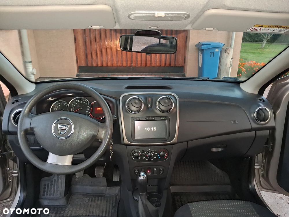 Dacia Sandero 1.2 16V Laureate EU6 - 18