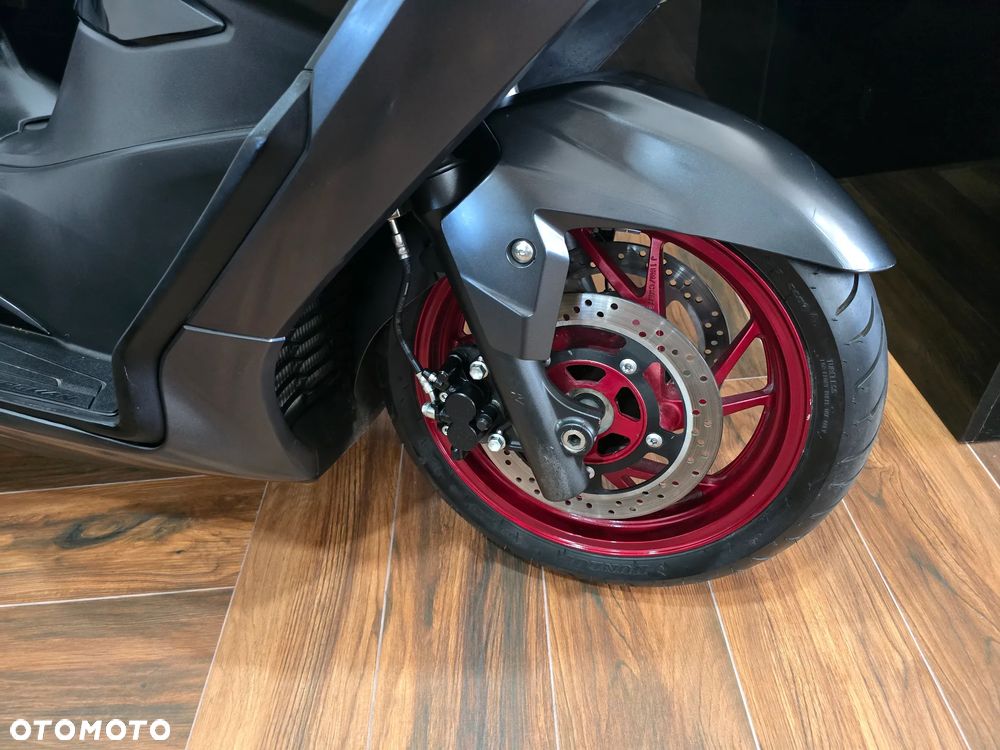 Suzuki Burgman - 20