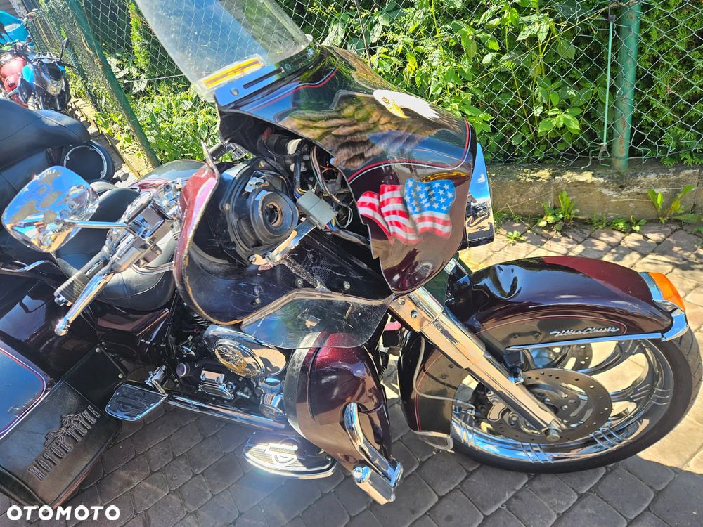 Harley-Davidson FLH Electra Glide - 32