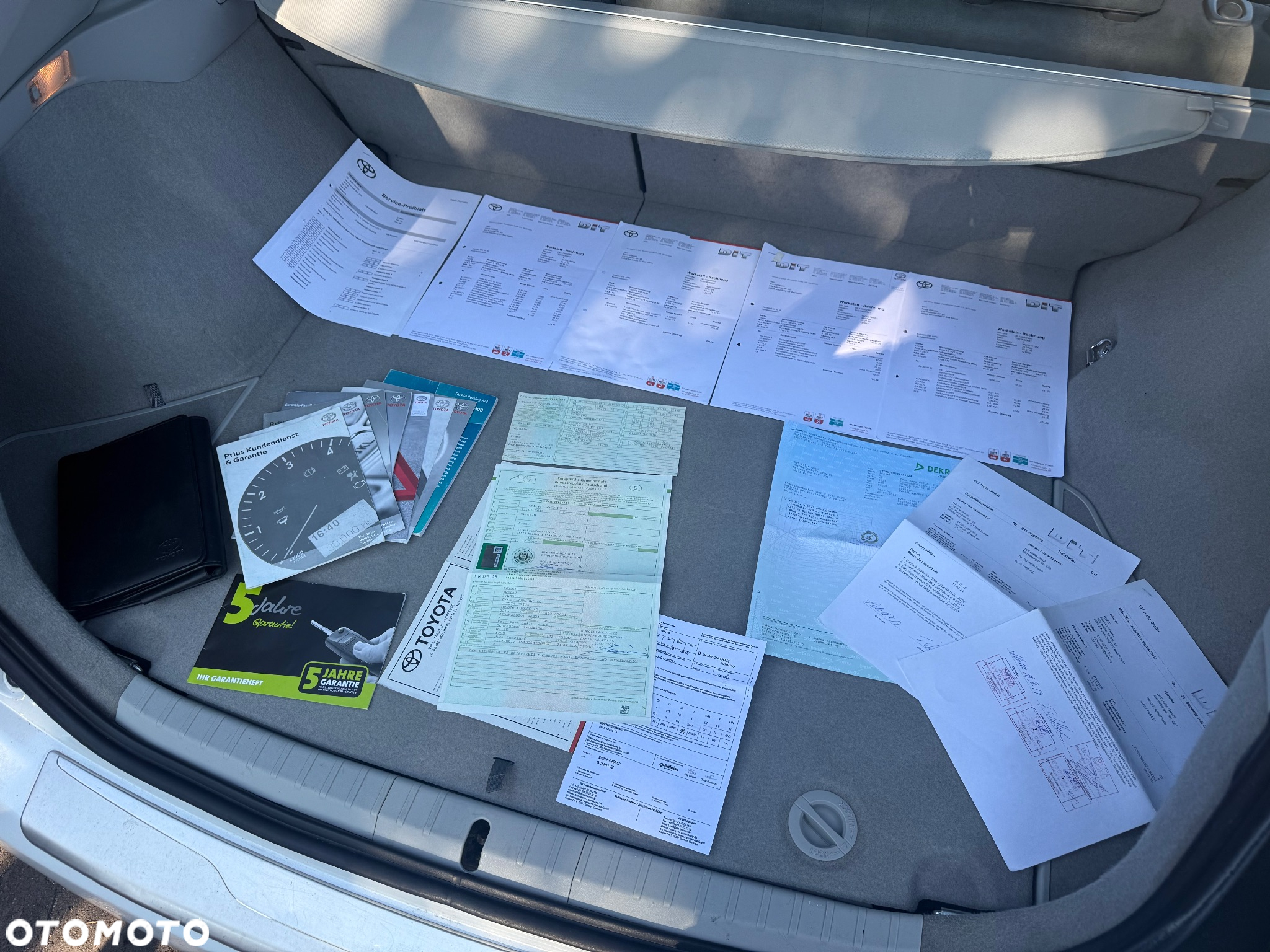 Toyota Prius - 40