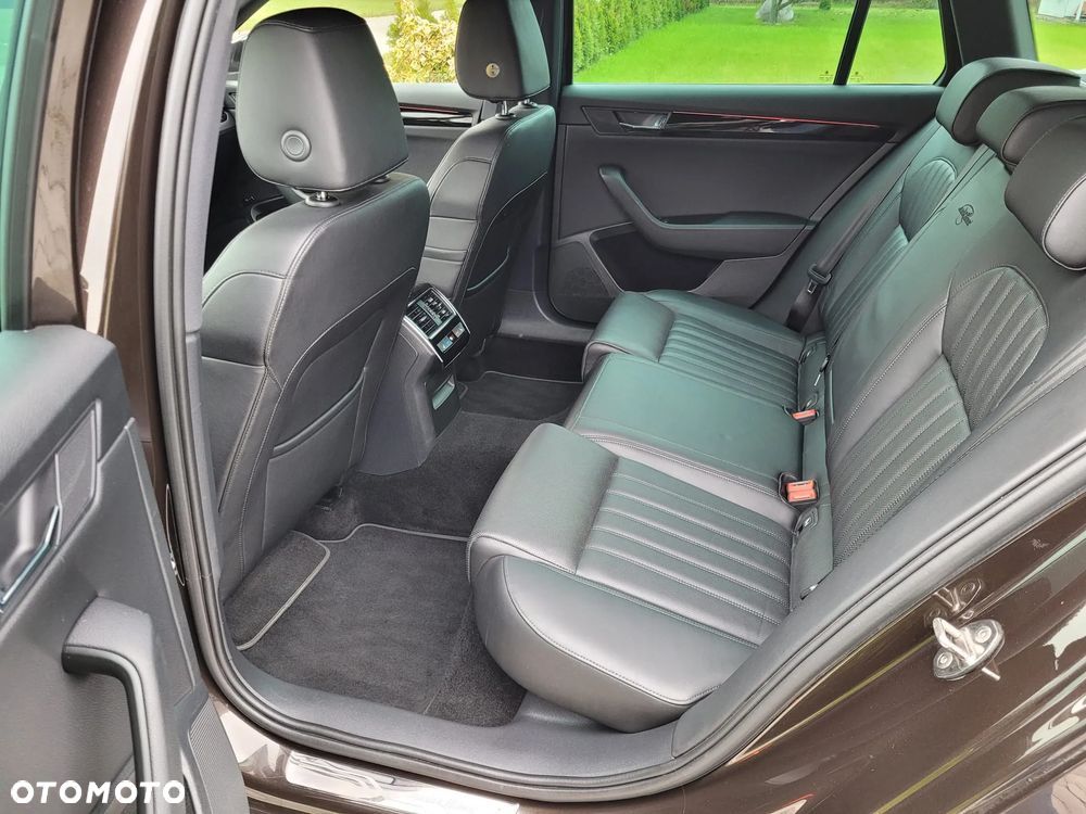 Skoda Superb 2.0 TDI 4x4 L&K DSG - 27