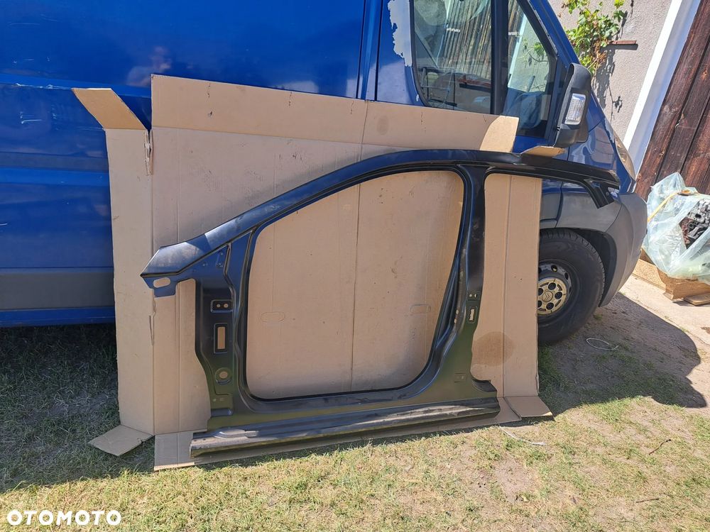 próg słupek A i B Lewy Seat Ibiza V KJ 6F0809605C Lewe poszycie progu Słupek A i B Seat Ibiza V KJ 6F0809605C - 2