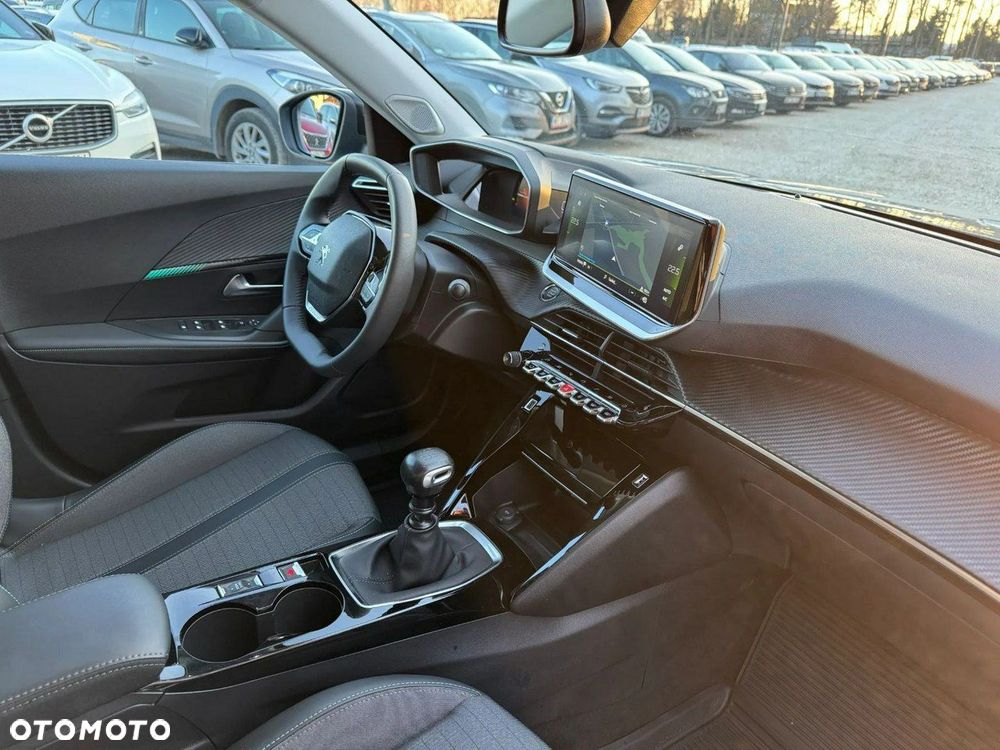 Peugeot 2008 1.2 PureTech Allure Pack S&S - 3