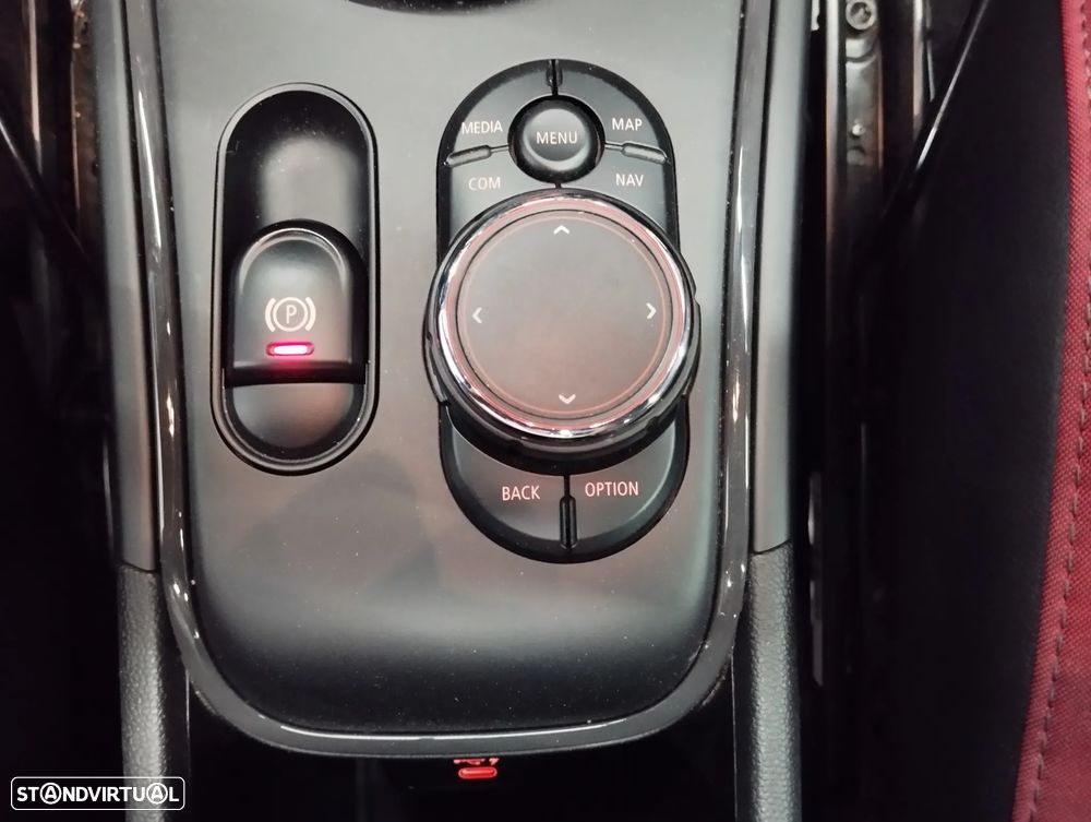 MINI Countryman Cooper SE ALL4 Auto - 42