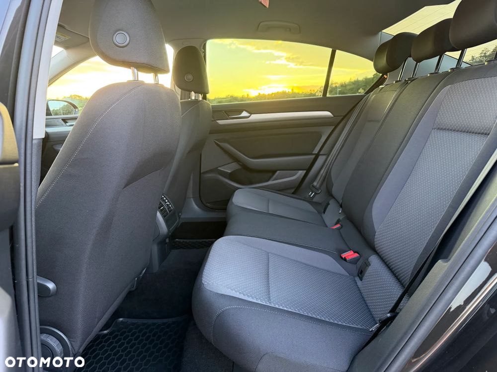 Volkswagen Passat 1.5 TSI EVO Business DSG - 28