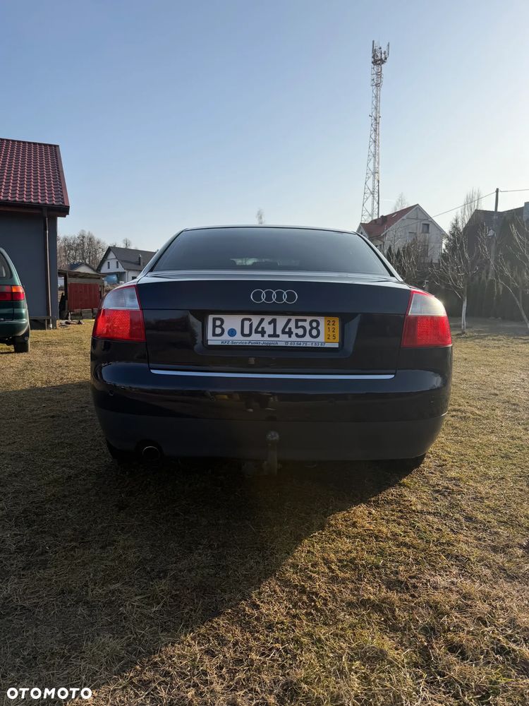 Audi A4 Limousine 2 - 4