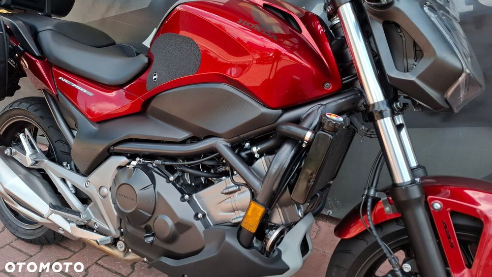 Honda NC - 16