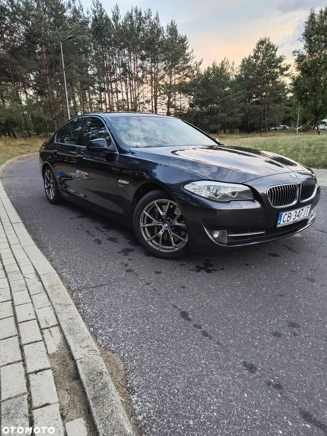 BMW Seria 5 528i xDrive - 1