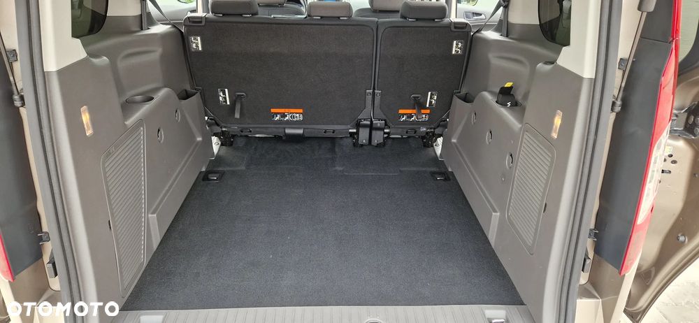 Ford Tourneo Connect Grand ver-1-5-tdci-titanium - 8