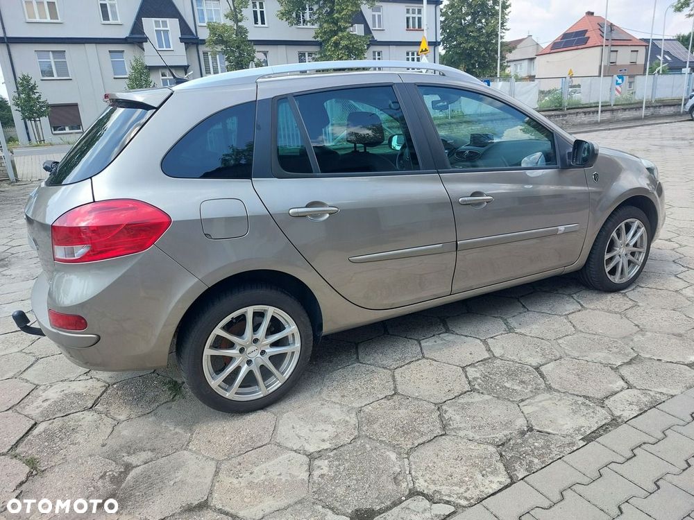 Renault Clio - 8