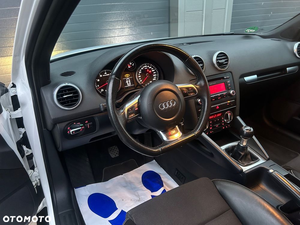 Audi A3 Sportback 1.4 TFSI S line Sportpaket - 28