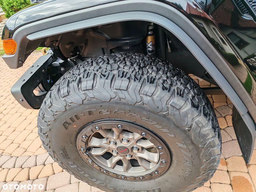 Jeep Wrangler - 22