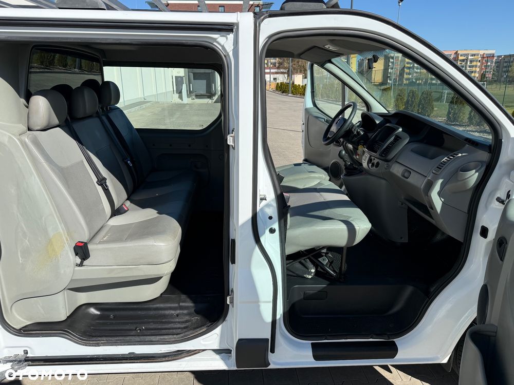 Opel Vivaro - 8