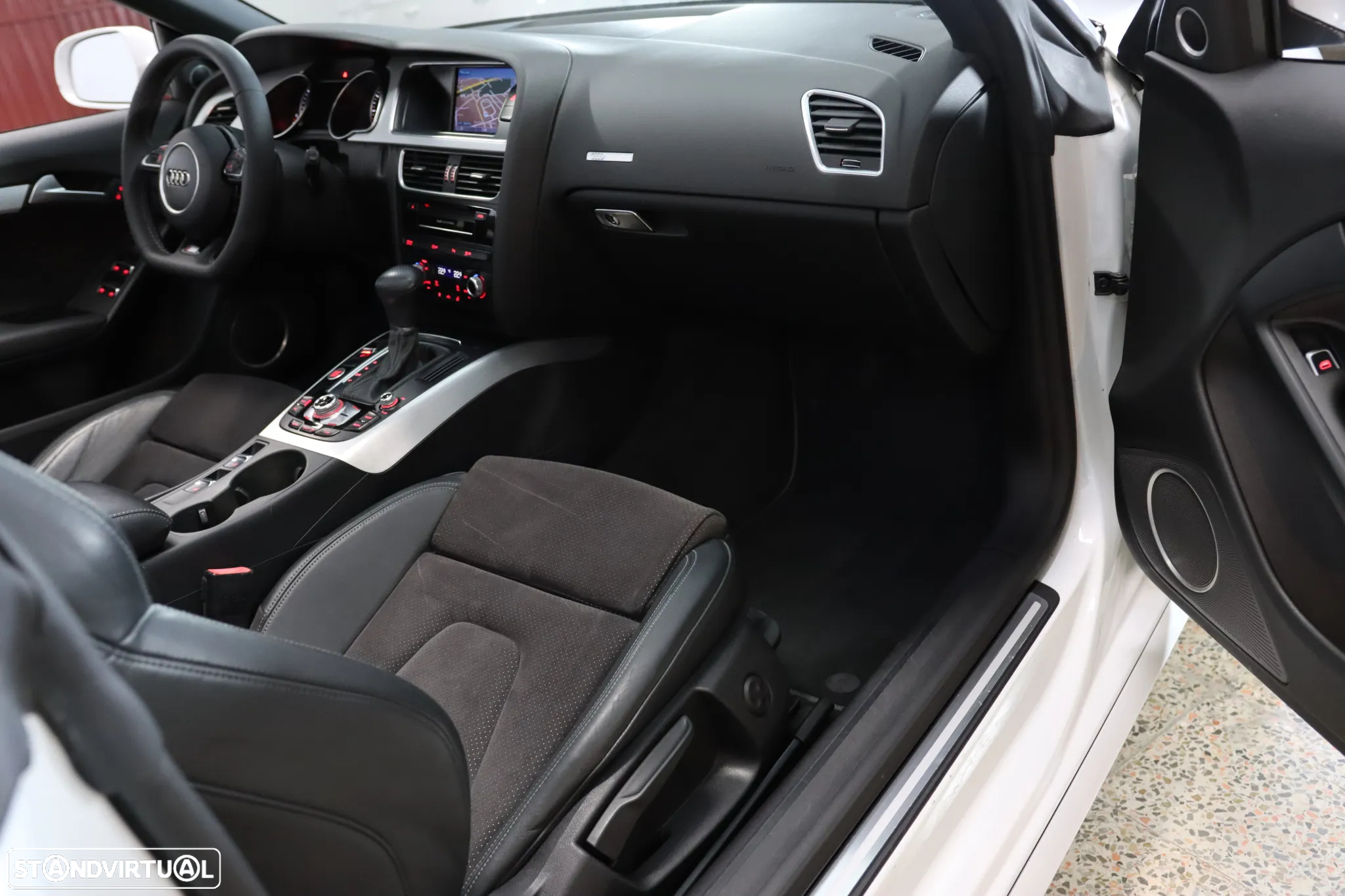 Audi A5 Cabrio 2.0 TDi S-line S tronic - 5