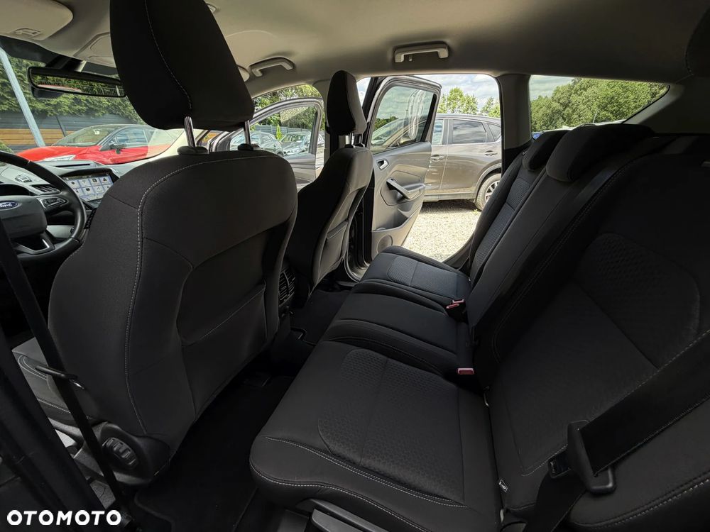 Ford Kuga 2.0 TDCi 2x4 Titanium - 20