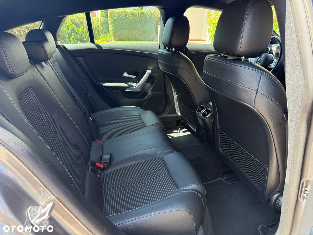 Mercedes-Benz CLA 180 d Edition 2020 - 9