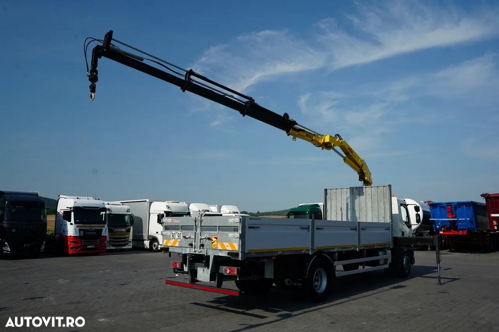 DAF LF 250 / 4x2 / CAROSERIE DE LIVRARE 7,3 m / HYVA HB150XE3 HGV / RIDICARE MAXIMĂ: 10,06 M / PODEA REZISTENTĂ / ROTATOARE / TELECOMANDĂ / EURO 6 - 5