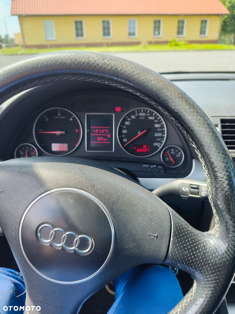 Audi A4 Avant - 9