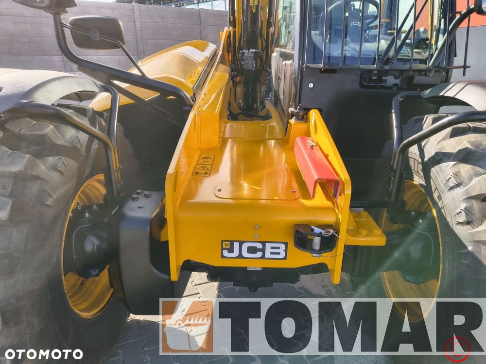 JCB 560-80 2023R agri - 12