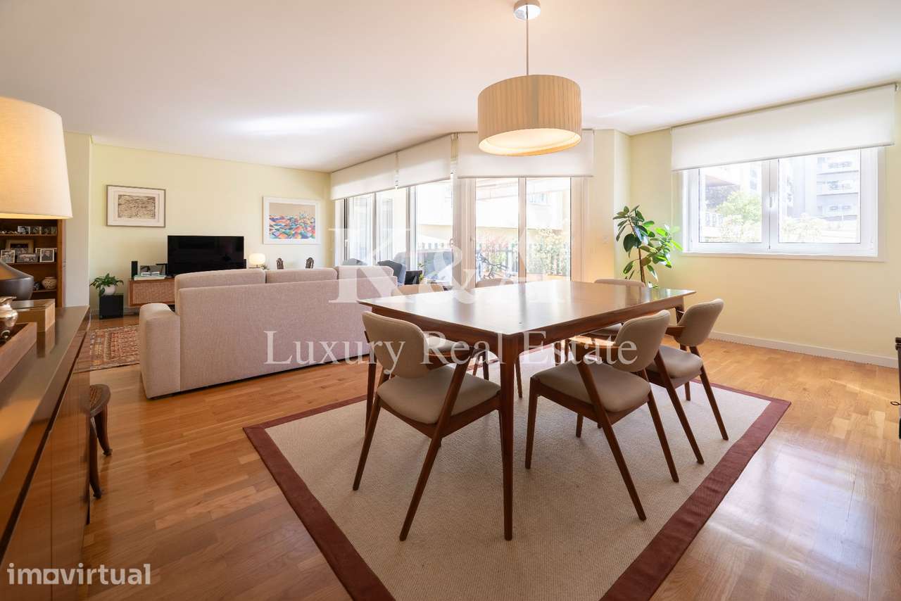 Apartamento T4+1 Venda em Aldoar, Foz do Douro e Nevogilde,Porto - Grande imagem: 5/10