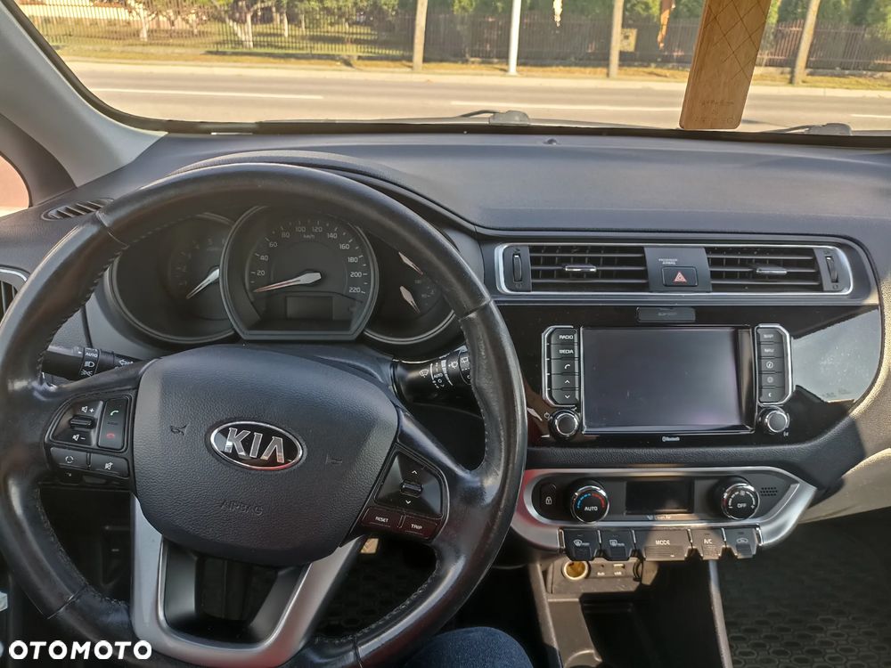 Kia Rio 1.4 crdi XL - 9
