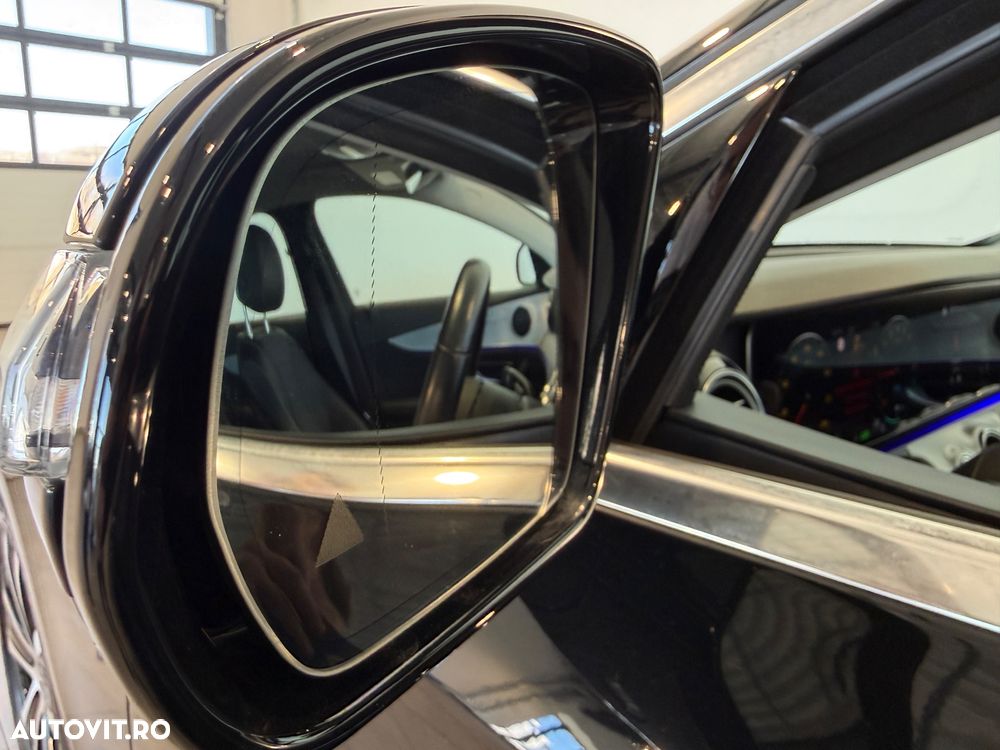 Mercedes-Benz E - 26