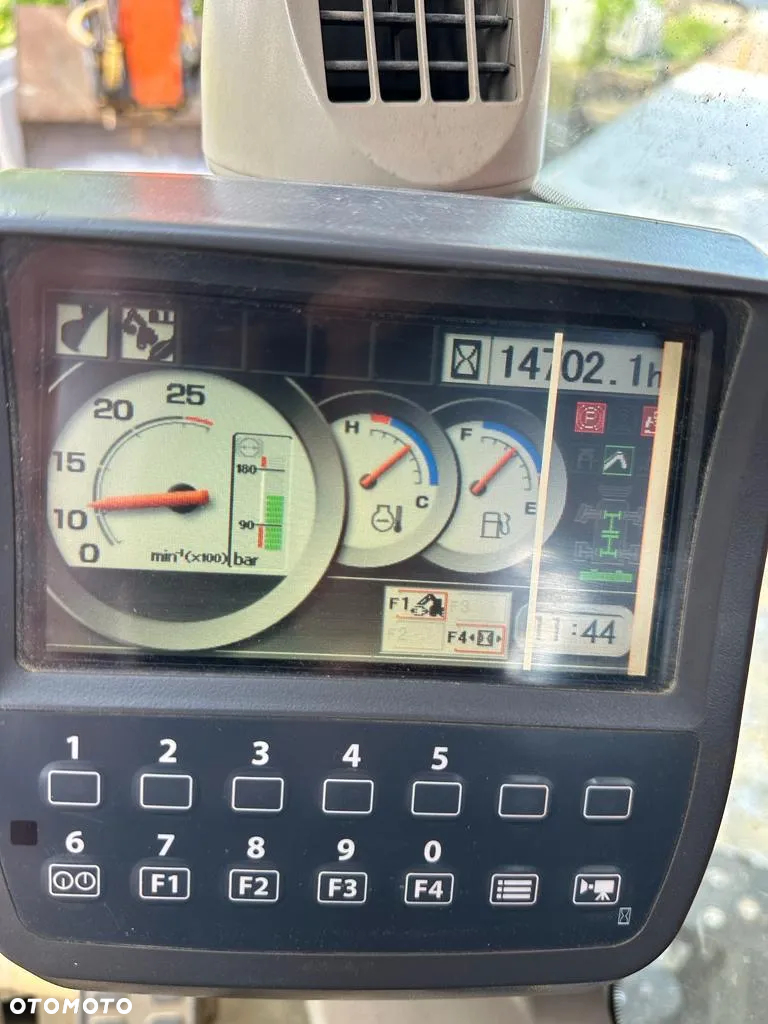 Hitachi ZX140 - 5