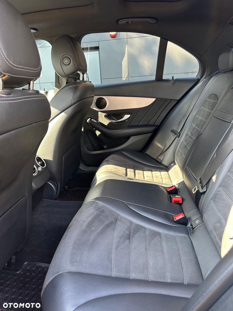 Mercedes-Benz Klasa C 220 d 9G-TRONIC - 20