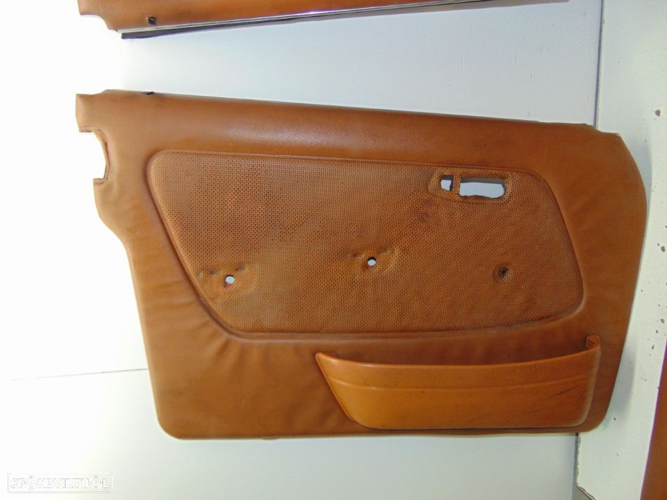 mercedes w 123 quartelas das portas - 2