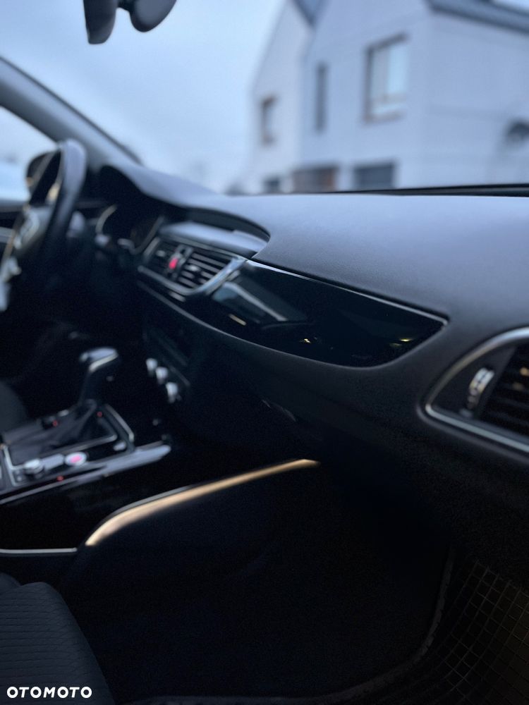 Audi A6 Avant 2.0 TDI ultra S tronic - 16