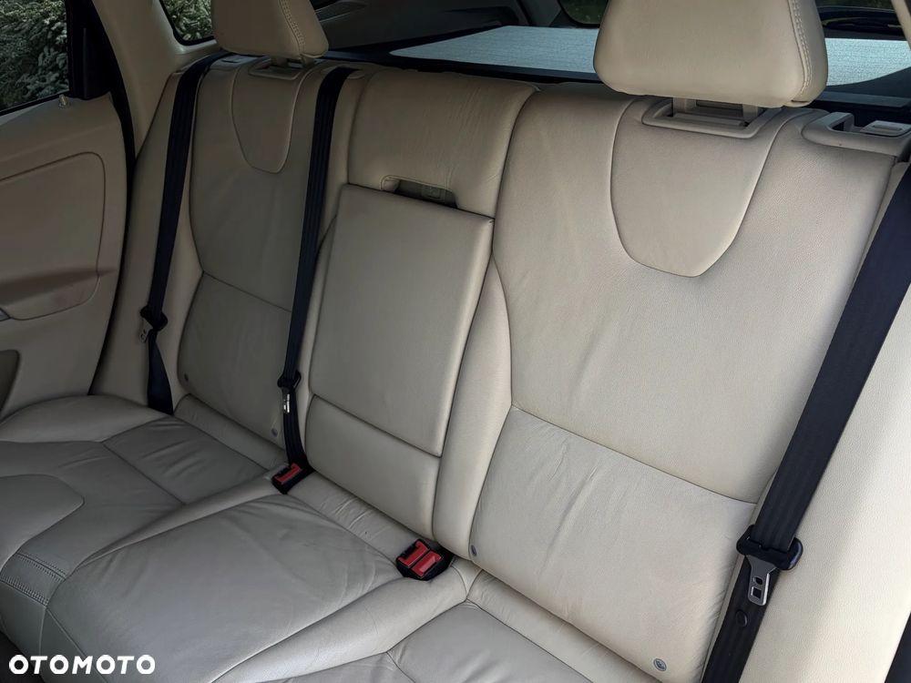 Volvo XC 60 D4 Summum - 27