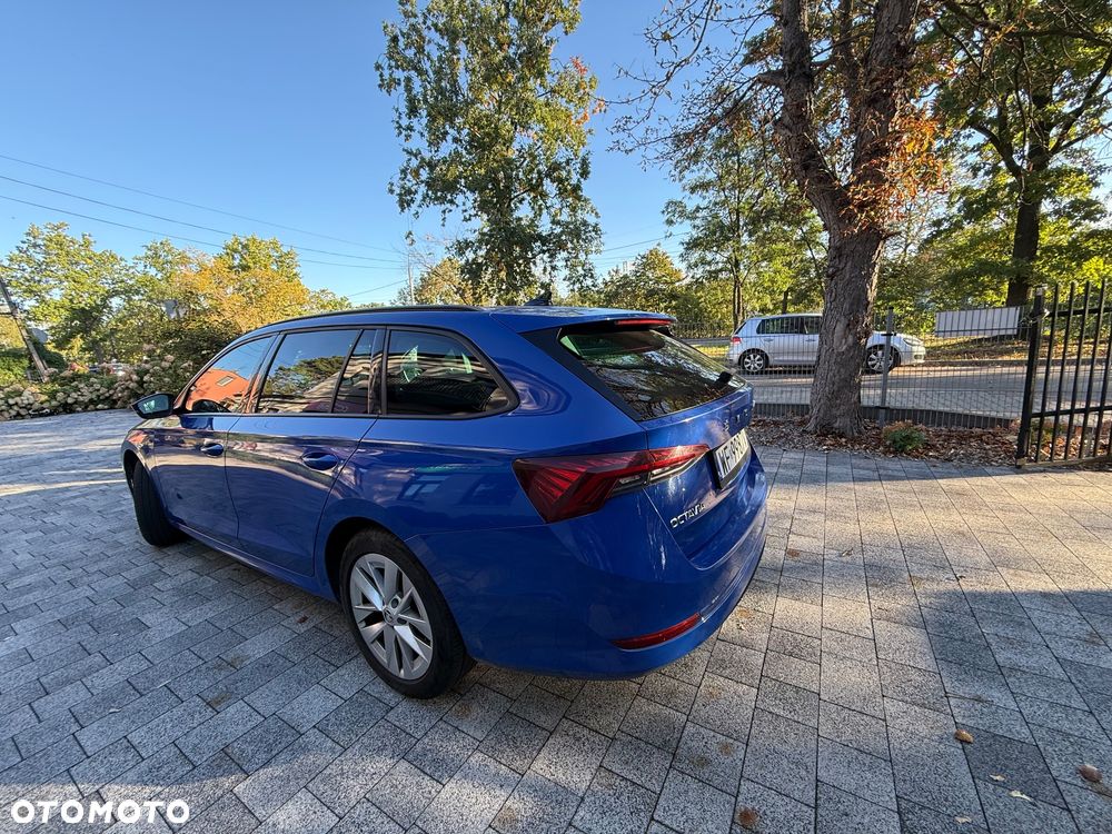 Skoda Octavia 2021 photo 2