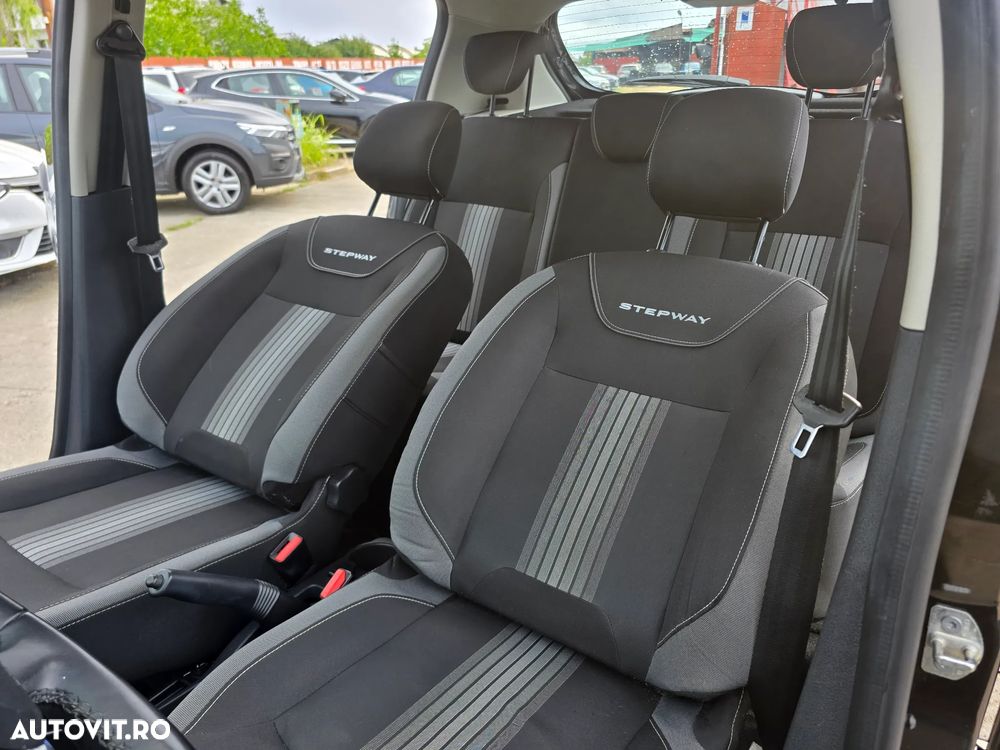 Dacia Sandero Stepway TCe 90 (S&S) Celebration - 14