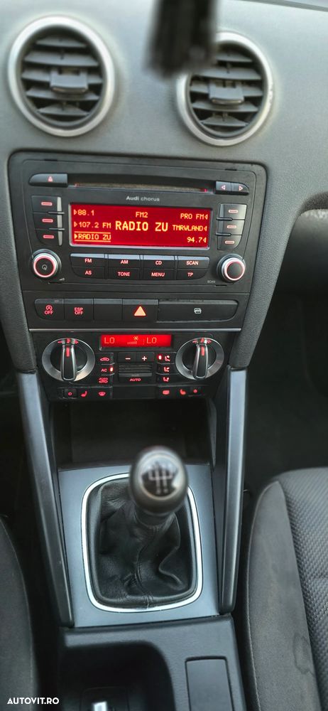 Audi A3 1.6 TDI Sportback DPF Attraction - 10
