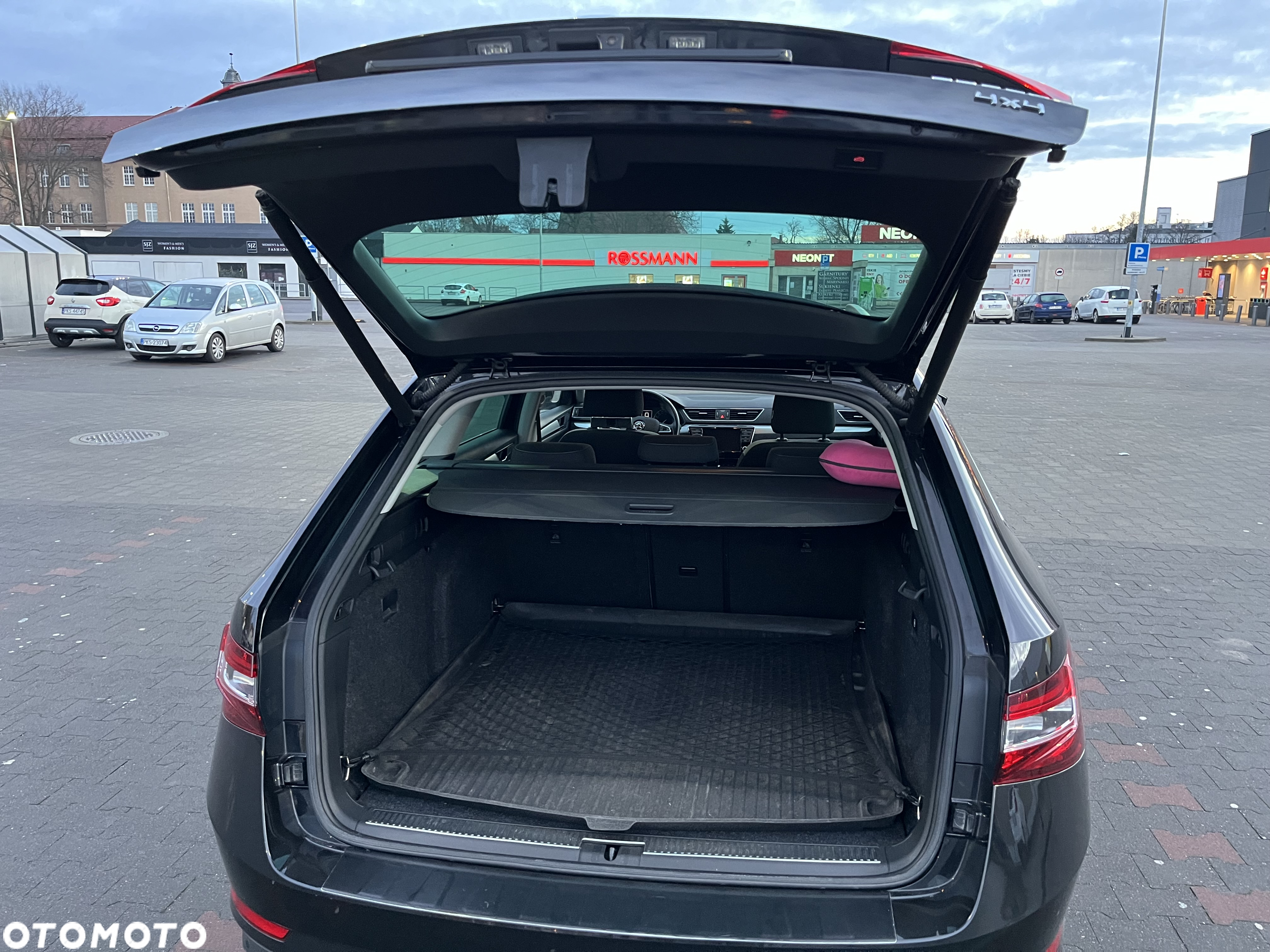 Skoda Superb 2.0 TDI 4x4 DSG Ambition - 12