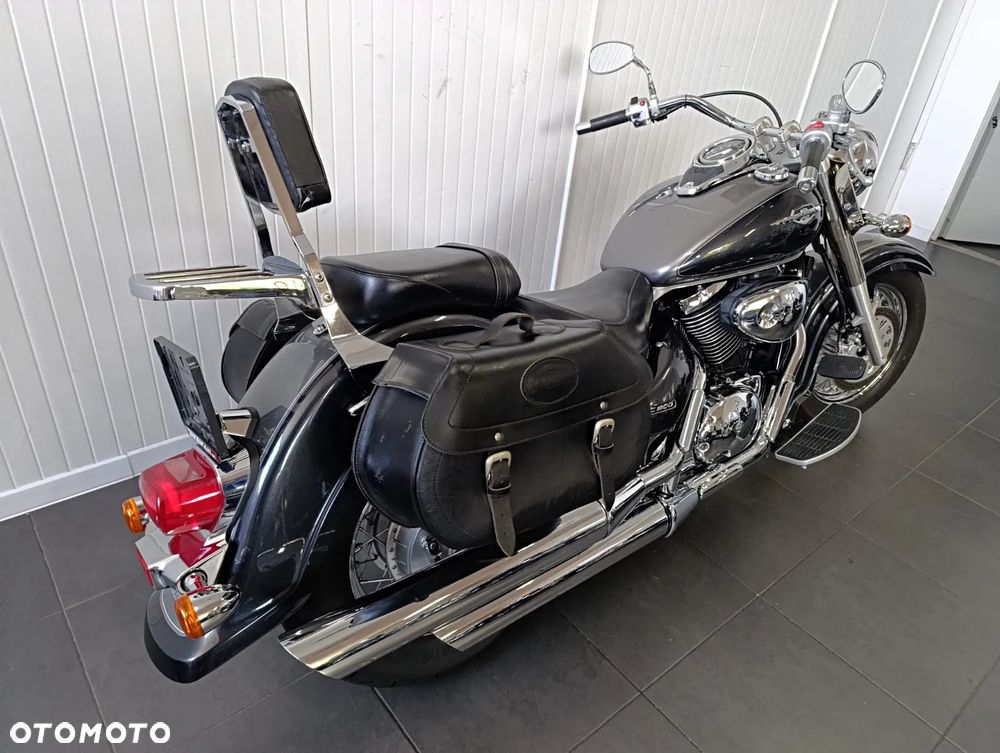 Suzuki VL 800 Volusia - Boulevard C50 - 3