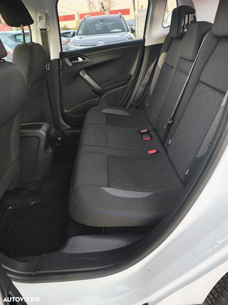 Peugeot 2008 PureTech 130 GPF Stop&Start Signature - 11