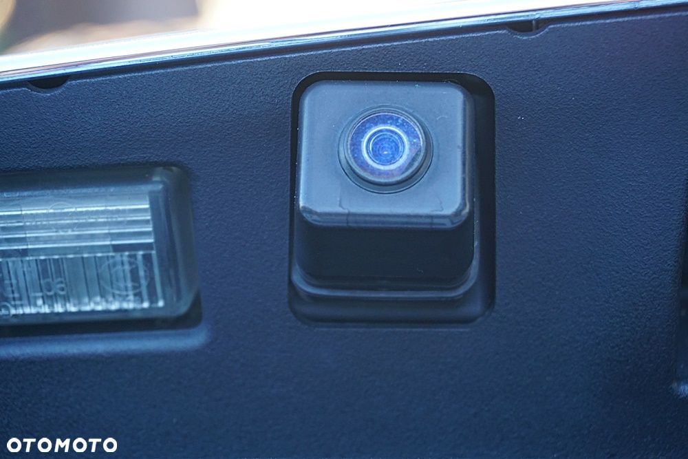 Mercedes-Benz Klasa E - 38