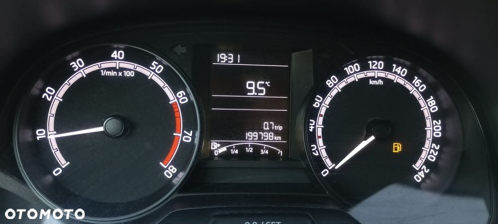 Skoda Fabia 1.0 Active - 12