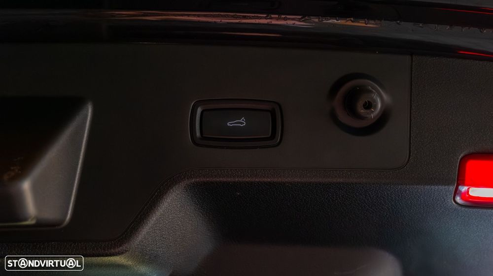 Porsche Panamera Sport Turismo 4 E-Hybrid - 15