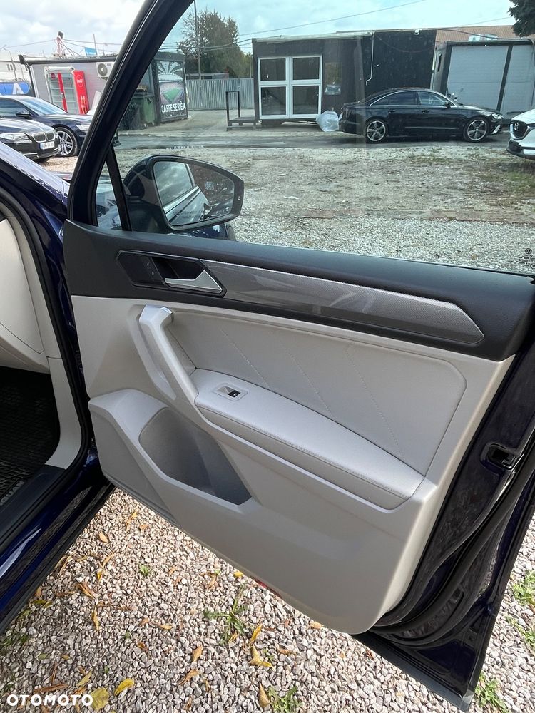 Volkswagen Tiguan - 26