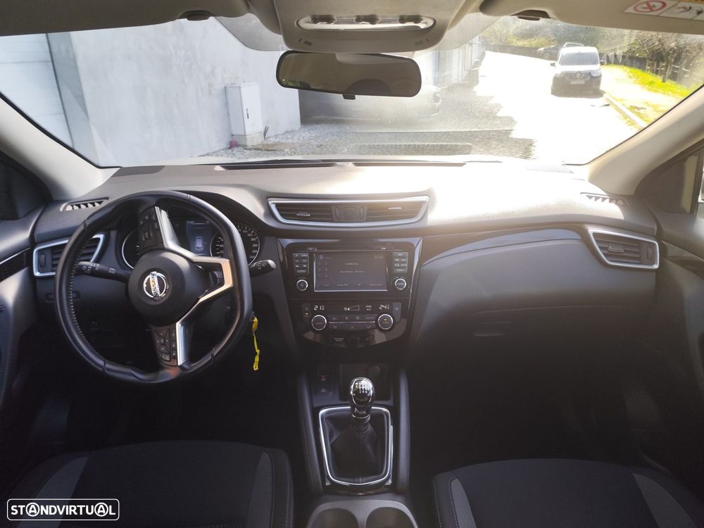 Nissan Qashqai 1.5 dCi N-Connecta - 21