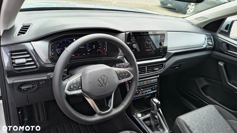 Volkswagen T-Cross - 11