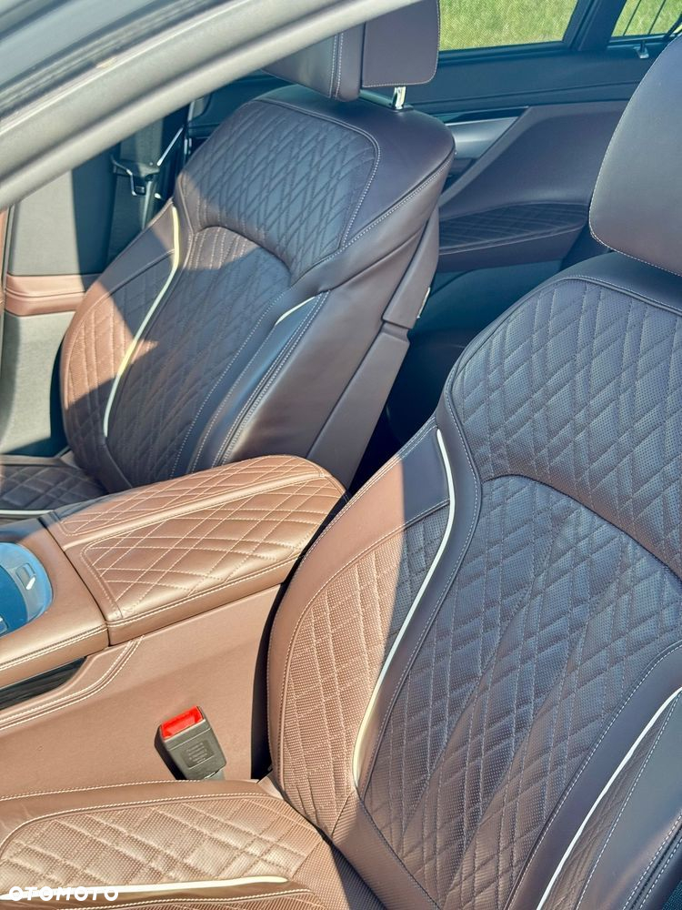 BMW Seria 7 740Ld xDrive - 23